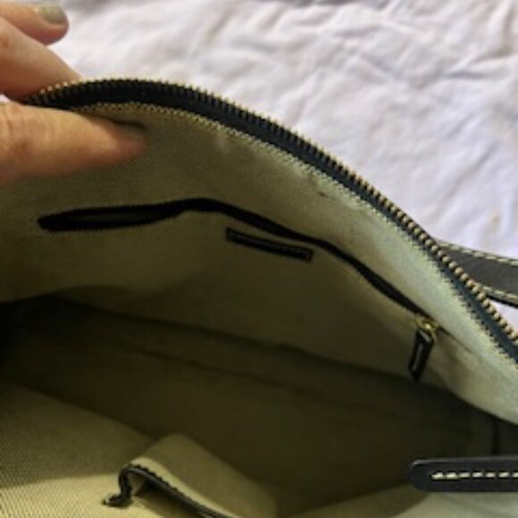 Classic Dooney & Bourke (Black / Silver) - Picture 2 of 3